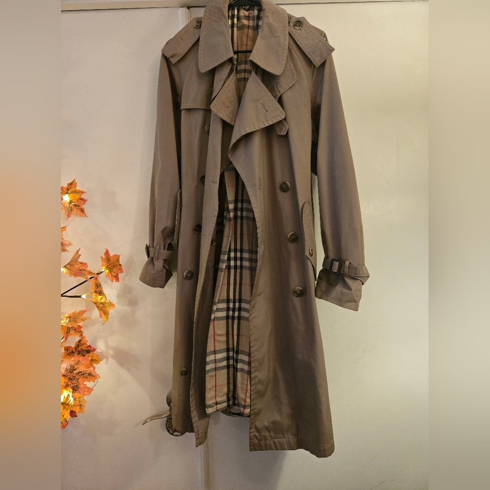 Trench Coat Tan and Plaid